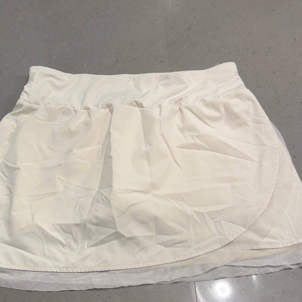 Cream women’s tennis skirt - Calia